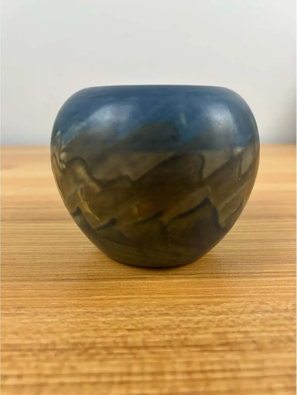 Peters And Reed Art Pottery Landsun Blue Cabinet Vase